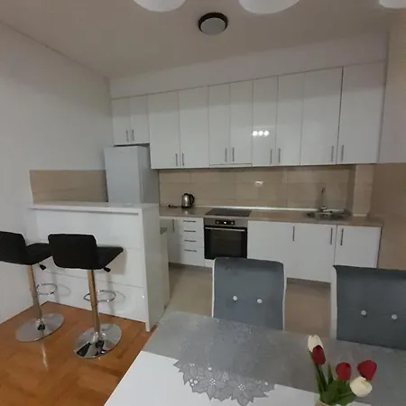 Anica 2 Apartment